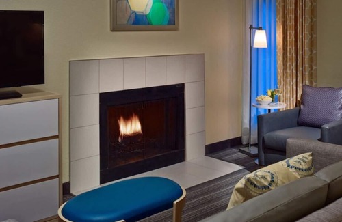 Highland Hills House | Better Choice For Your Vacation! Free Parking, Pets Allowed!