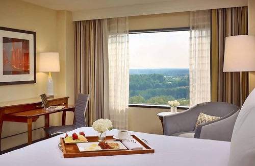 Gwinnett Place Resort | Better Choice For Your Vacation! Four Units, Near Gwinnett Place Mall