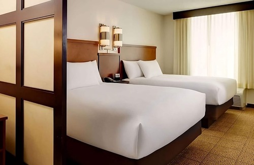 Gwinnett Place Hotel | Better Choice For Your Vacation! 3 Awesome units, near Hermitage Plantation!