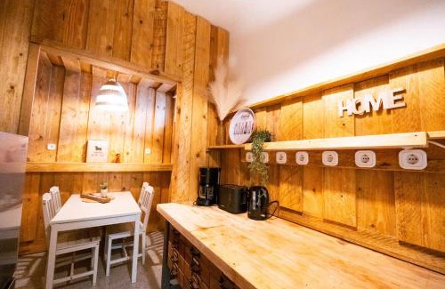 Brandenburg an der Havel Apartment | BetterBeds BRB - Apartment - Zentral - Smart TV - Küche - WLAN