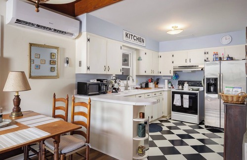 Florence House | Bettie’s Lake Cottage on Wilson Lake.