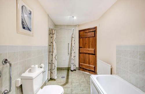 Horncastle House | Betty Hutton - Uk36661