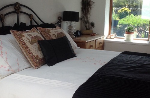 Bangor Cottage | Beudy Bach Cottage with PRIVATE Hot Tub & Gym. Near ZipWorld..Snowdonia.