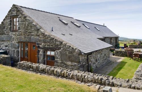 Harlech House | Beudy Hen