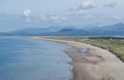 Harlech House | Beudy Hen