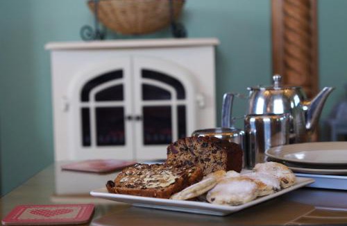 Mynytho House | Beudy'r March
