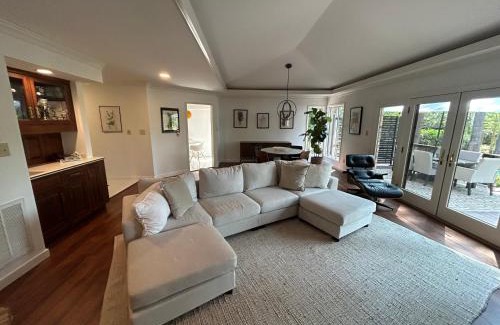 Pinehurst House | Beulah Hill 2 bed 2 bath golf course view