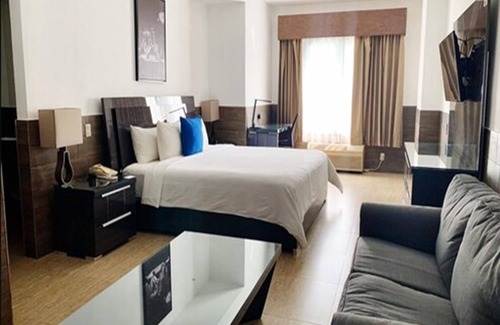 Antiguo Cuscatlan Hotel | Beverly Hills: Hotel & Business