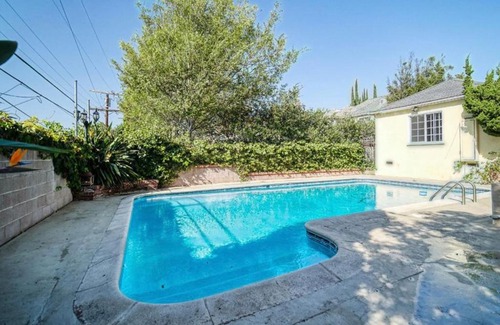 Pico - Robertson House | Beverly STAR-HIT house