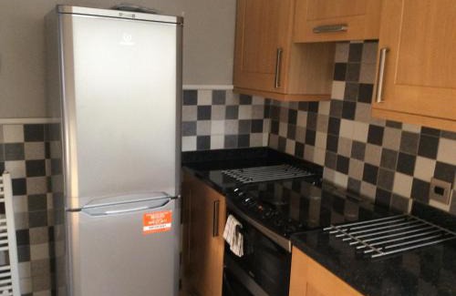Barnehurst House | Bexleyheath Town Centre Four bedrooms, Five Beds House