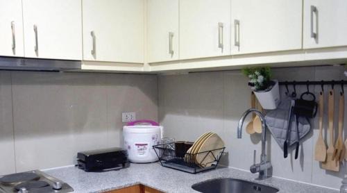 Pinagsama Apartment | BGC McKinley Taguig 1BR with Balcony near Venice Grand Canal mall