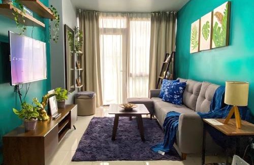 Pinagsama Apartment | BGC McKinley Taguig 1BR with Balcony near Venice Grand Canal mall