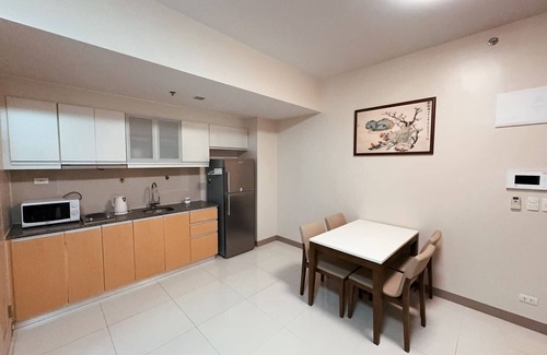 Guadalupe Nuevo Condo | BGC One Uptown Residence
