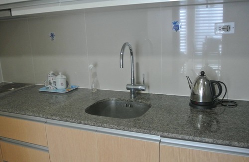 Guadalupe Nuevo Apartment | BGC One Uptown Residences35H