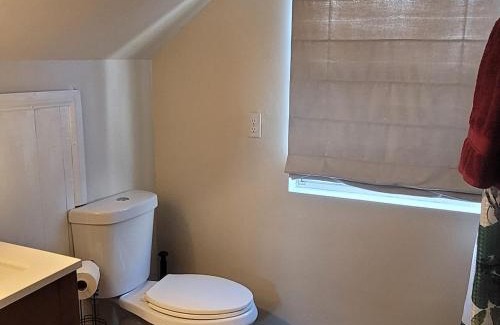 Pico - Robertson Apartment | BH Adj, studio spacious BH