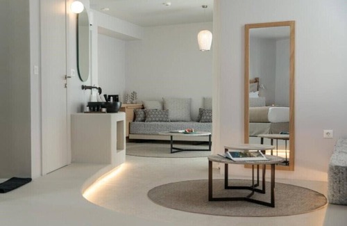 Naxos Town Apartment | BH044 - C - Suite Naxos