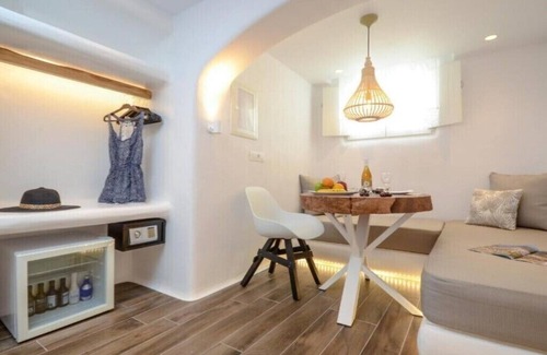 Plaka Apartment | BH091 - C - Suite Naxos