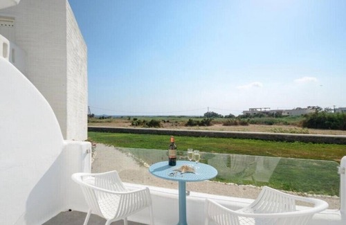 Plaka Apartment | BH096 - C - Suite Naxos