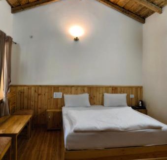 Bhimtal Hotel | Bhimtal Birding Lodge