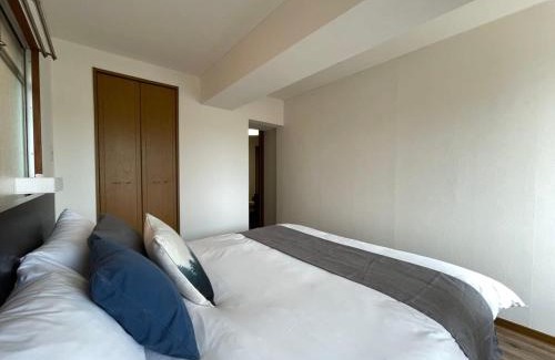 Hiroshima City Centre Apartment | bHOTEL Dai3Himawari - 2BR good for 6PPL overlooking Peace Park with WIFI!