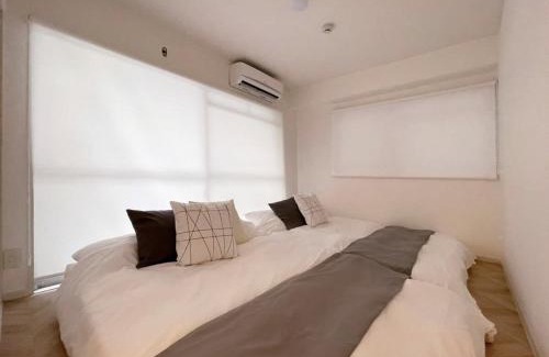 Hiroshima City Centre Apartment | bHOTEL Dai3Himawari - 30 sec to PeacePark! HUGE comfort house Up to 10p