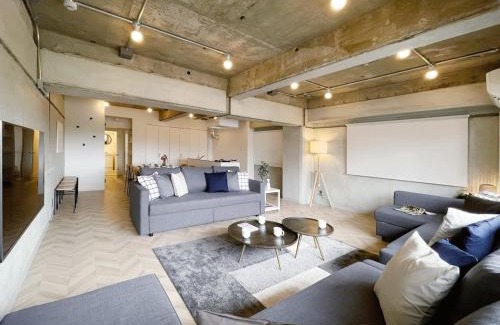 Hiroshima City Centre Apartment | bHOTEL Dai3Himawari - Up to 10p 1 min Peace Park, Wonderful huge house