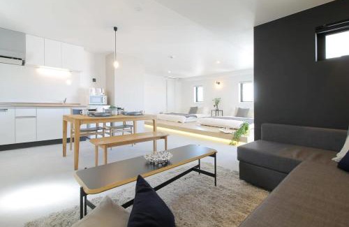 Hiroshima City Centre Apartment | bHOTEL Heiwaodori 902 - Huge Apt in Famous Hiroshima dori for 6p