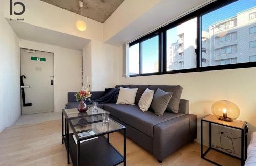 Hiroshima City Centre Apartment | bHOTEL Nekoyard - Cozy Studio Near Peace Park & City Center