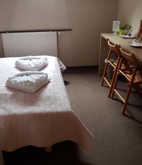 Orszagut Bed & Breakfast | BI&BI