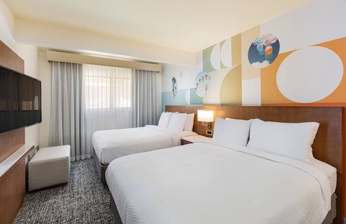 Anaheim Resort Hotel | Bi-Level Loft, Clementine Hotel & Suites, Full Kitchen, Near Disney - 2 Units