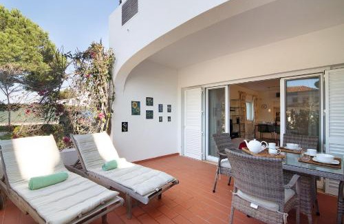 Vale do Lobo Apartment | Bia