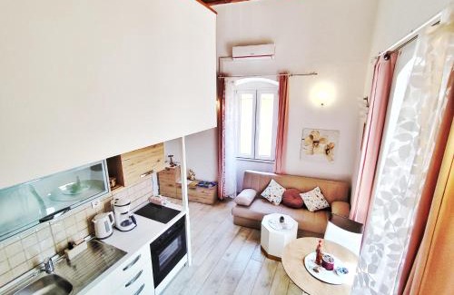 Cavtat Apartment | Bianchi's flower
