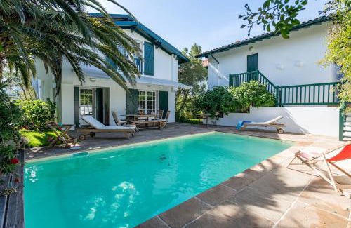 Biarritz Villa | Biarritz - Quartier Saint Charles - Golf - Piscine