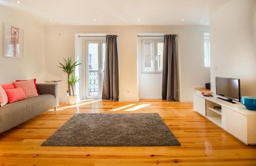 Misericordia Apartment | Bica Historical Tram Apartment