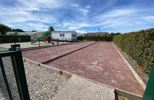 Biville-sur-Mer House | Bienvenue Chez Basile