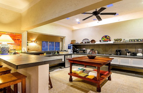 Costa Maya Villa | BIG! 3BR Home Fully Equipped, Pool, Gardens & WiFi