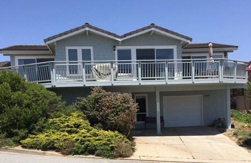 La Selva Beach House | Big and Bright, Steps to Sand, Ocean Views, and Sleeps 8+