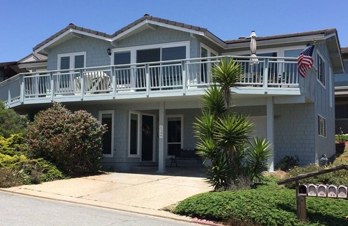 La Selva Beach House | Big and Bright, Steps to Sand, Ocean Views, and Sleeps 8+