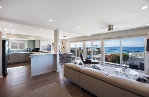 Leucadia Apartment | Big and Roomy Three Decks and Five King Suites