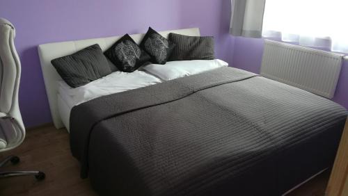 Prague 9 Apartment | Big Apartment 291 - Rezidence Eliska Prague 9