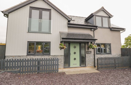 Tyn-y-Gongl Cottage | Big Azzles