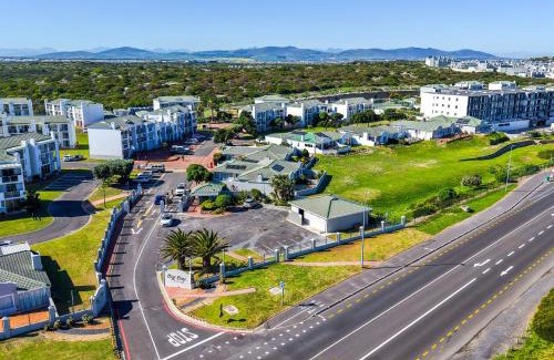 Big Bay Apartment | Big Bay Beach Club 37 by Host Agents
