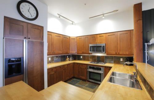 Ucluelet House | Big Beach Escape - Ucluelet - Sleeps 6 - Pet Friendly