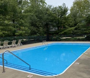 Saugatuck House | Big Bear Cabin - Cabin Getaway - Private hot tub - Community Pool!
