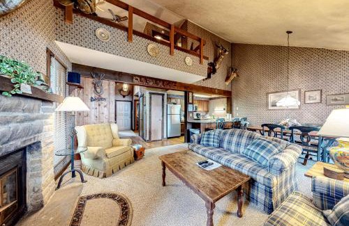Lake Harmony House | Big Boulder Lake Townhome