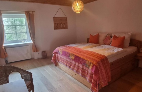 Krov Bed & Breakfast | Big Buddha - Guesthouse Natural Mosel