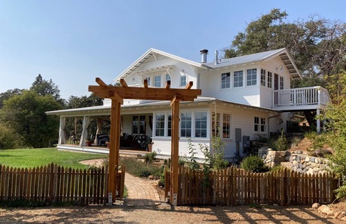 Middletown House | Big Canyon Farmhouse - Near Harbin Hotsprings