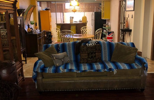 Mooresville House | Big cozy basement close to downtown!