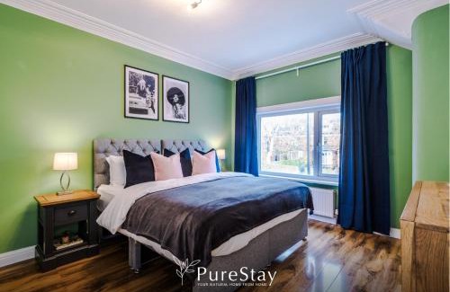 Headingley House | BIG Elegant House in Headingley Leeds -10 actual beds and sleeps 13 by PureStay