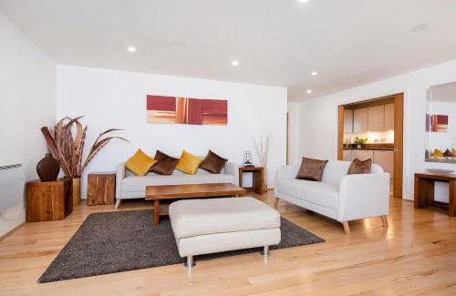 Vauxhall Apartment | Big Flat close to Big Ben